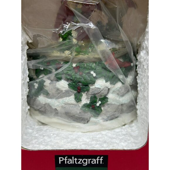 NEW Pfaltzgraff Winterberry Musical Snow Globe Plays, I'll Be Home for Christmas - Picture 3 of 5